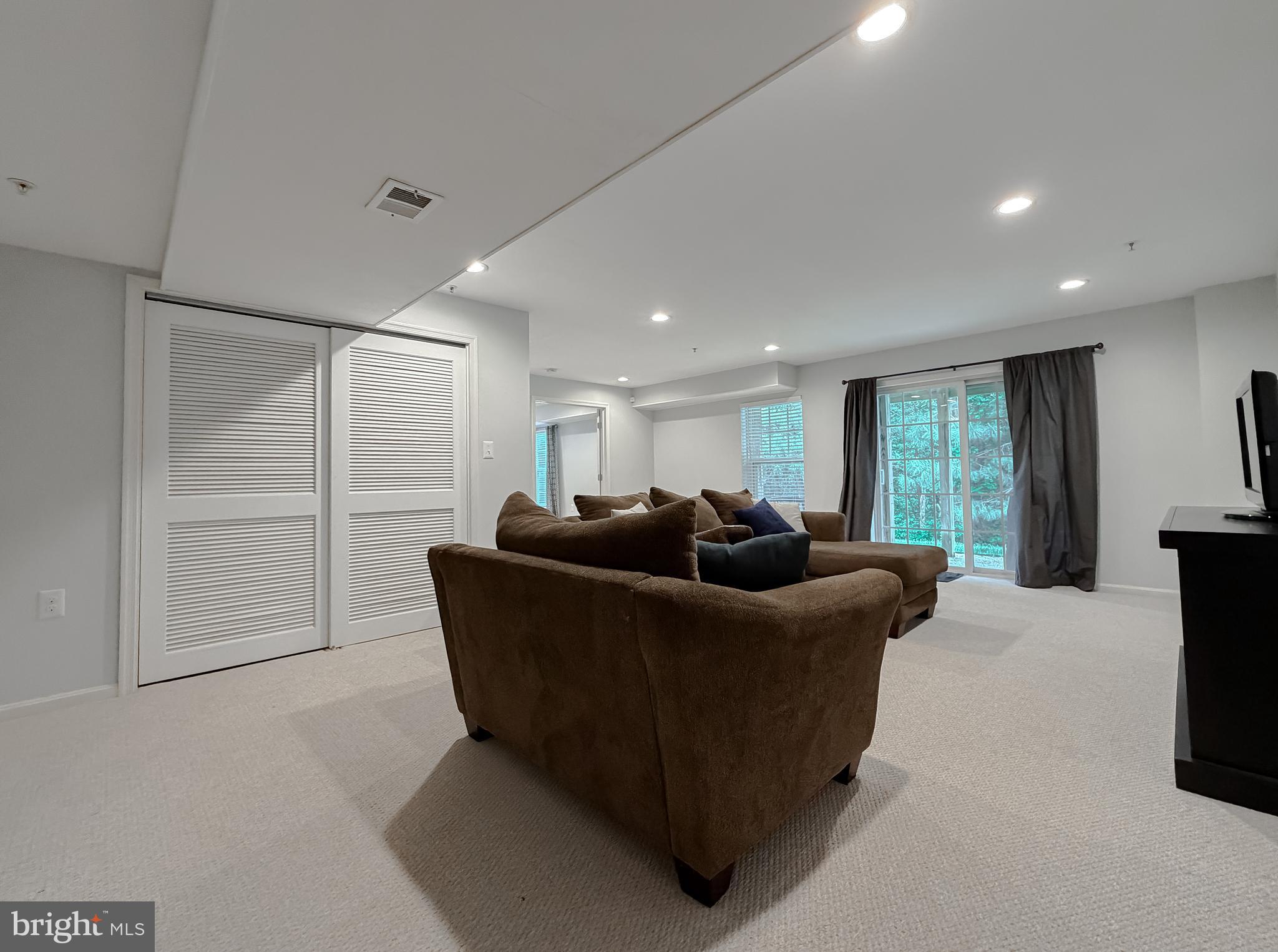 WOODLAND PARK AT WILDEWOOD - Residential