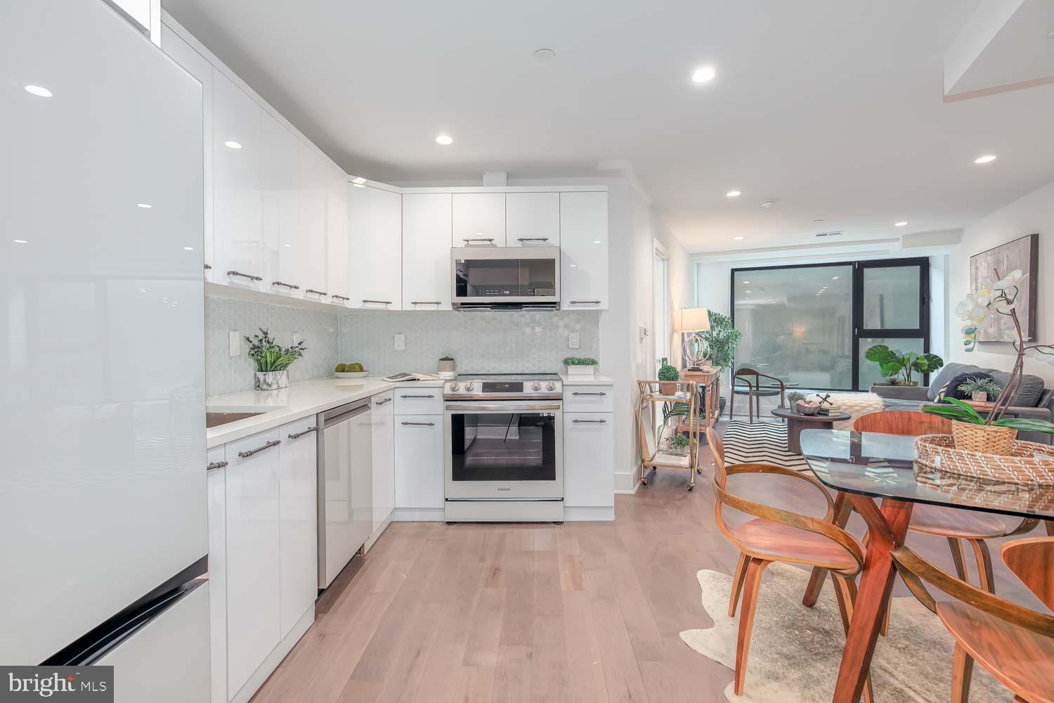 4328 GEORGIA AVENUE NW B01