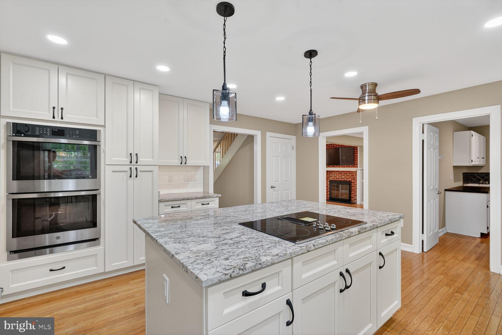 RESTON - Residential