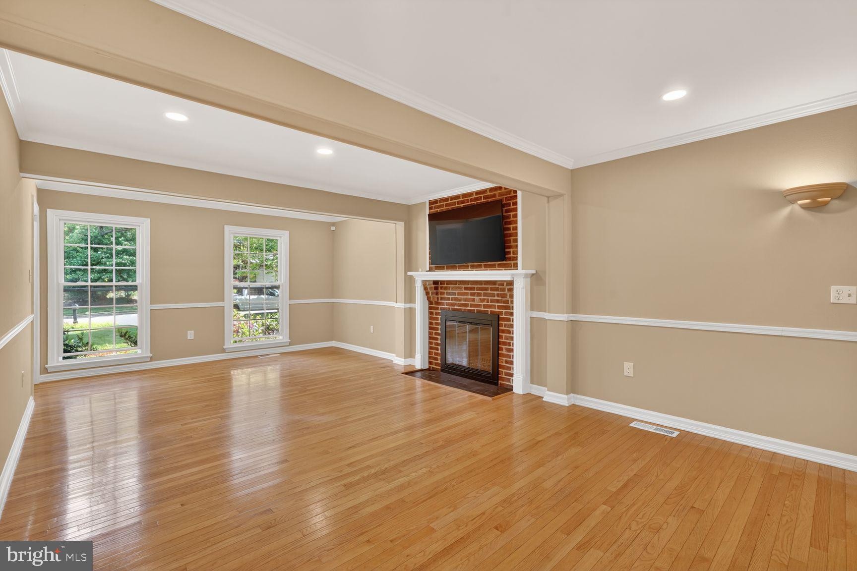 RESTON - Residential