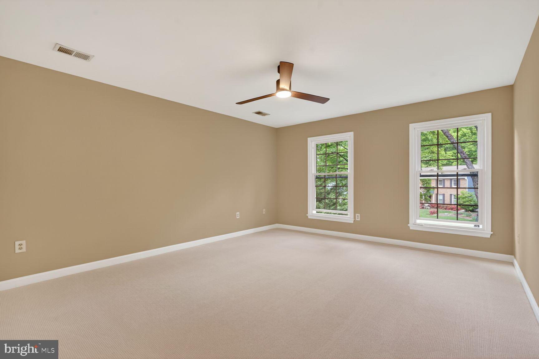 RESTON - Residential