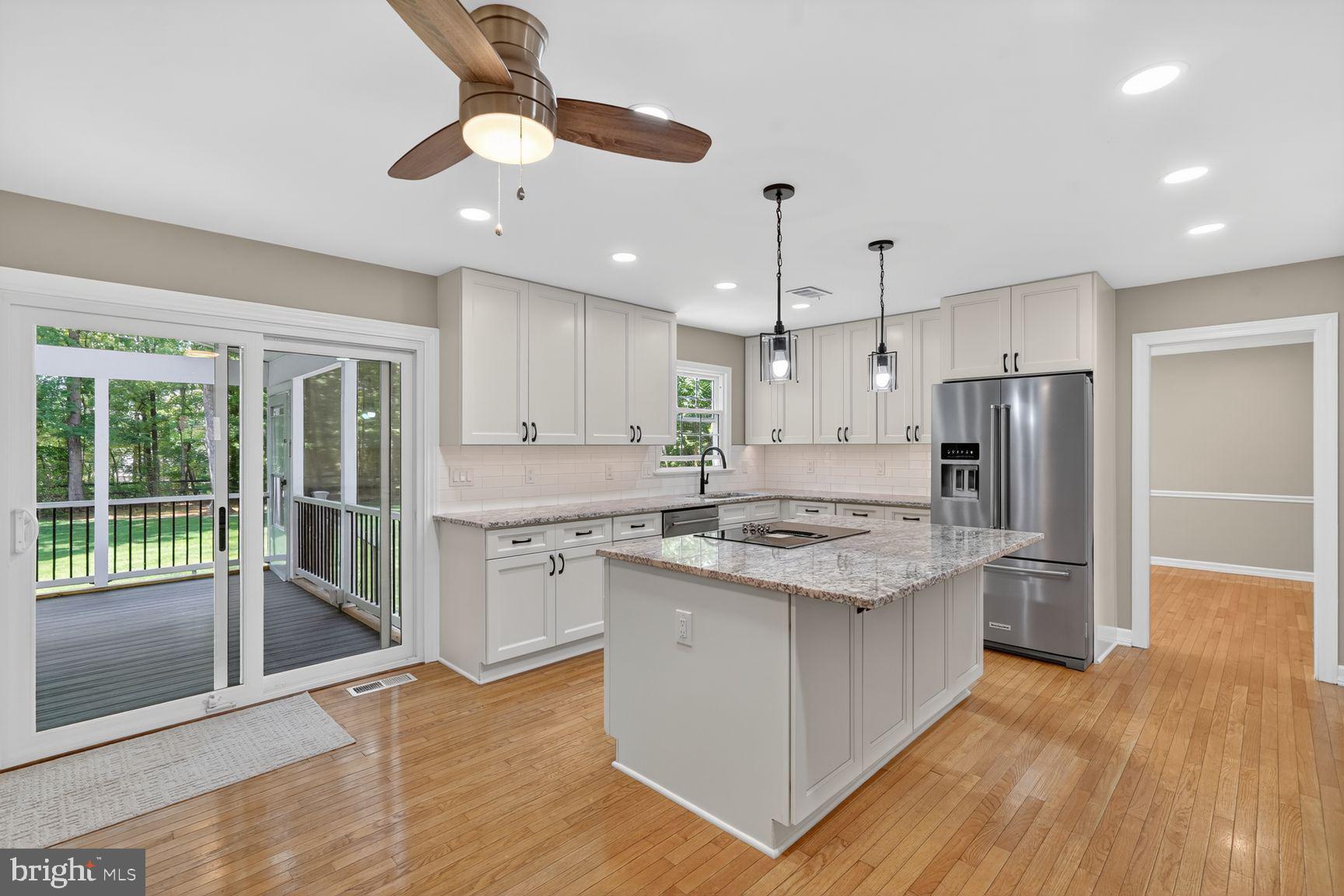 RESTON - Residential