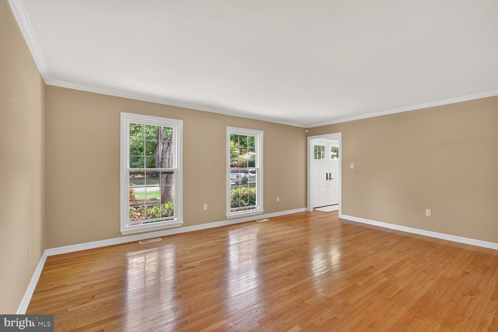 RESTON - Residential