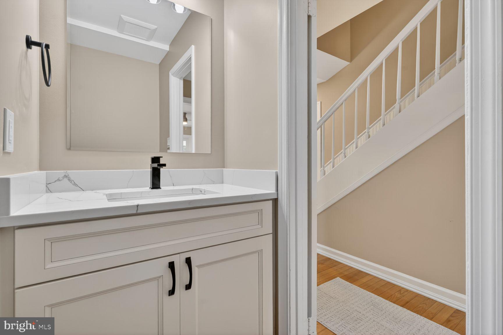 RESTON - Residential