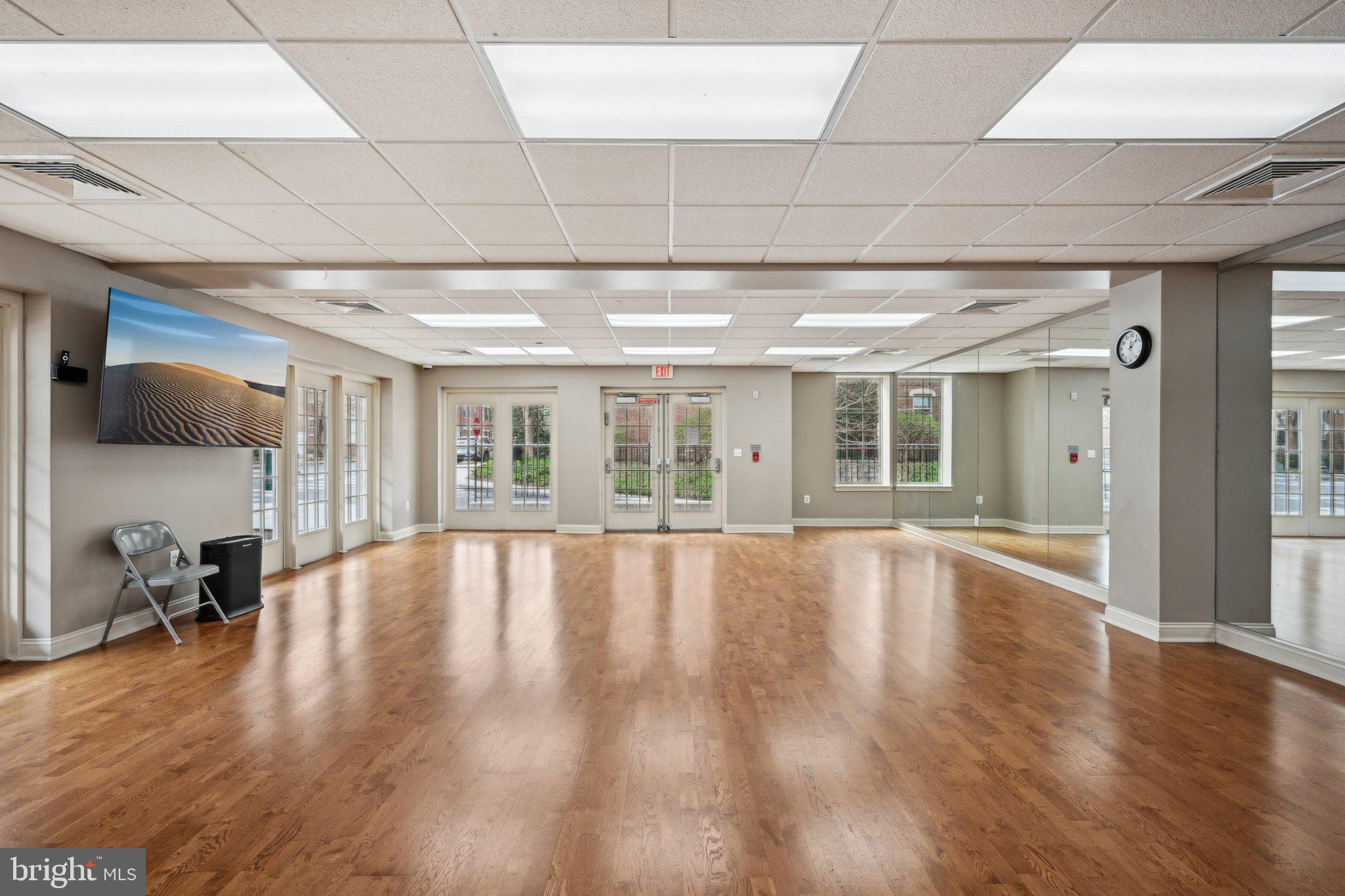 NAVAL SQUARE - Residential