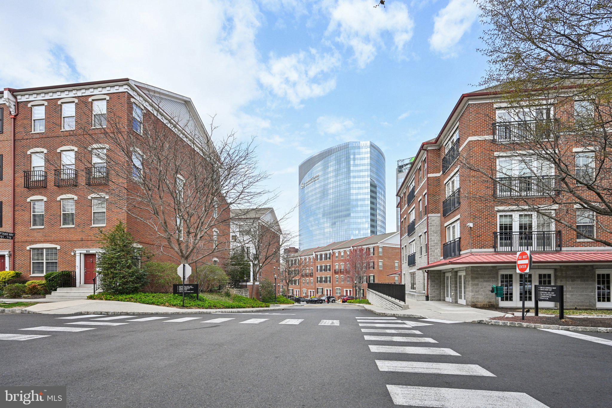 NAVAL SQUARE - Residential