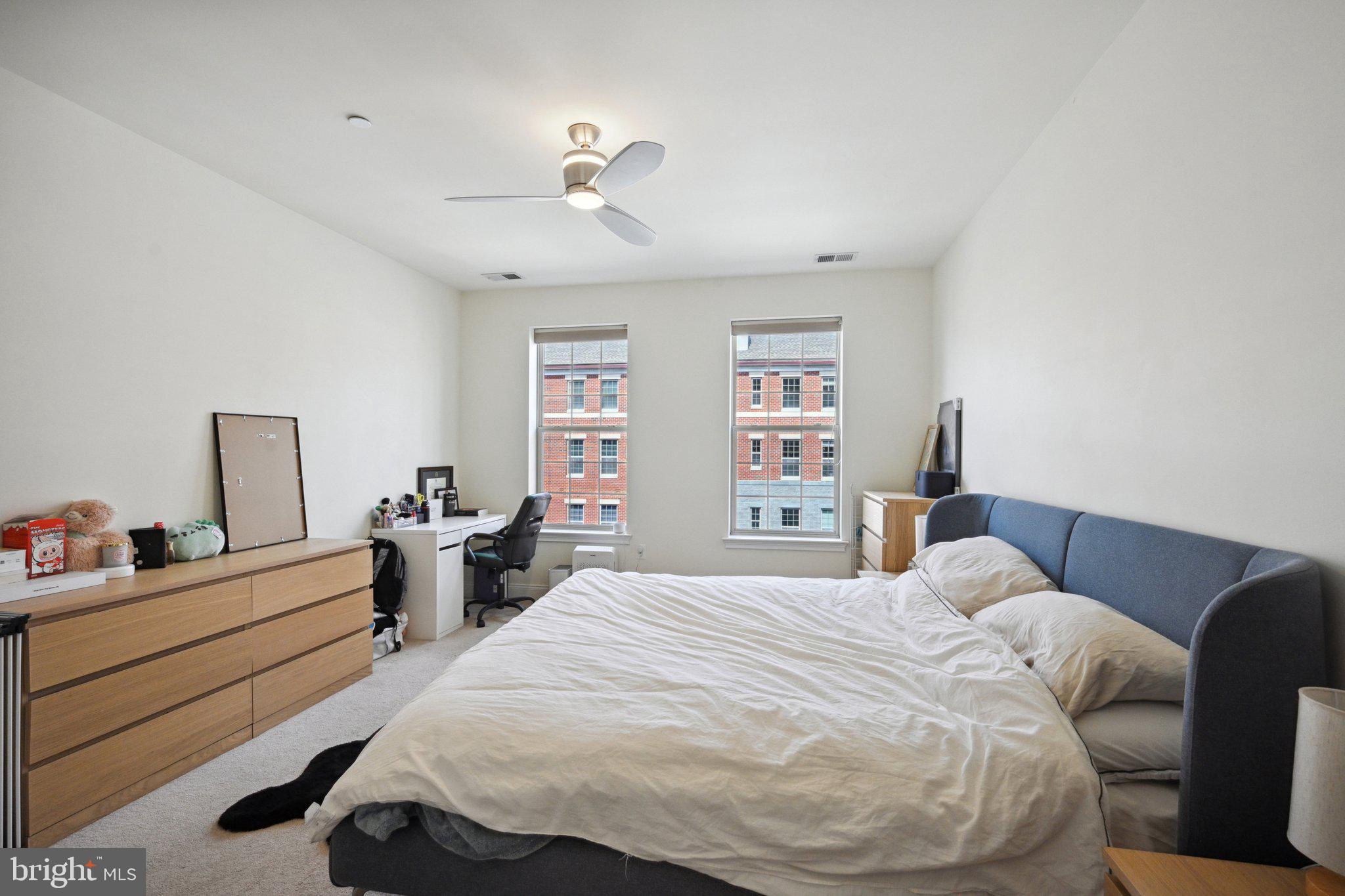 NAVAL SQUARE - Residential