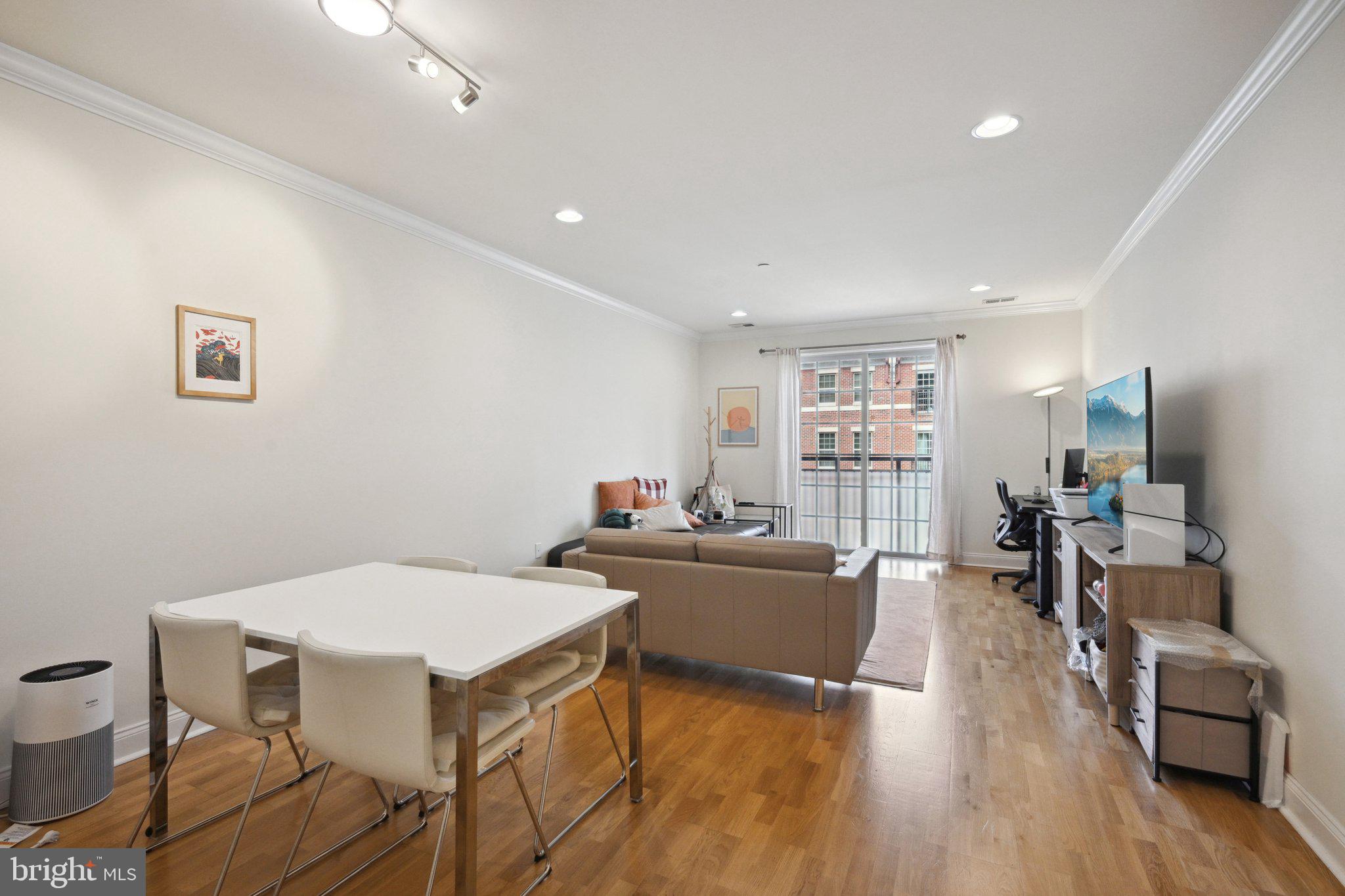 NAVAL SQUARE - Residential