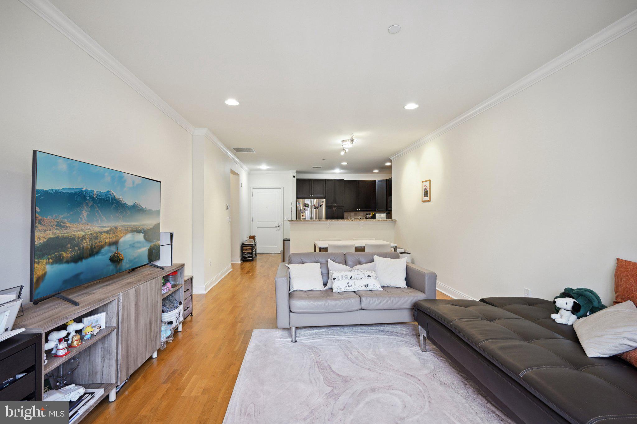 NAVAL SQUARE - Residential