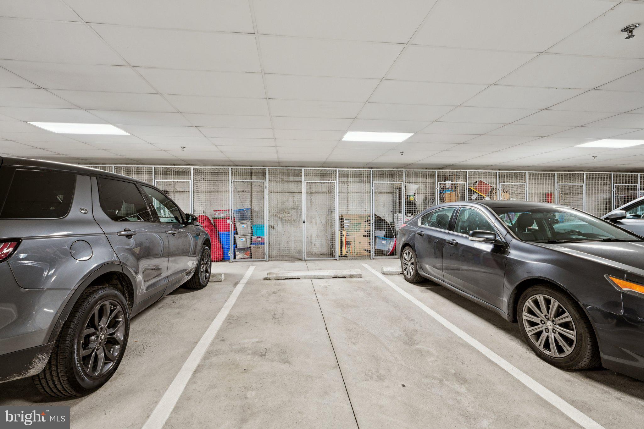 NAVAL SQUARE - Residential