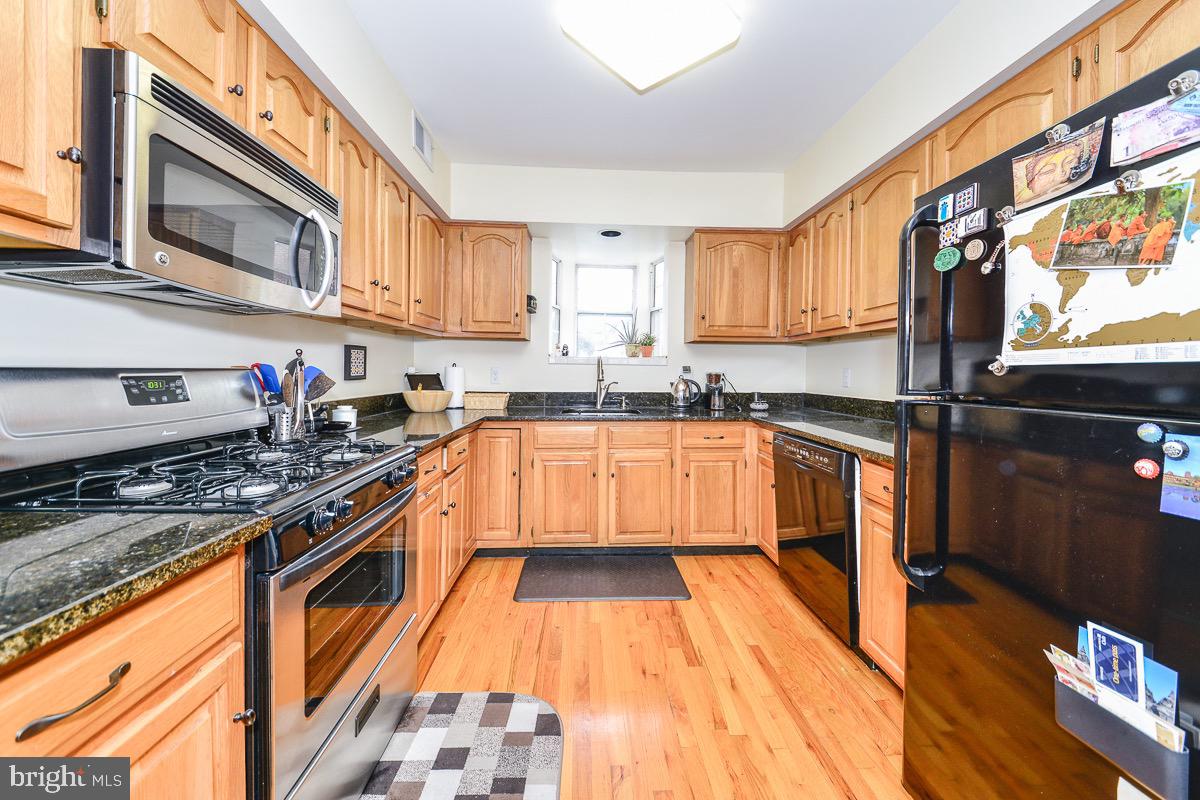 LAND OF HERBERT - Residential Lease