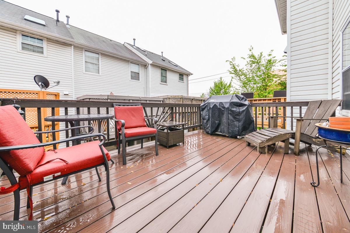 LAND OF HERBERT - Residential Lease