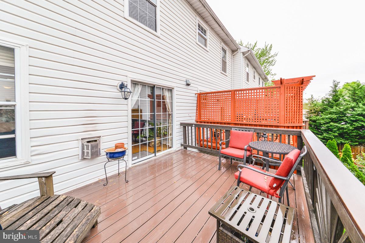 LAND OF HERBERT - Residential Lease