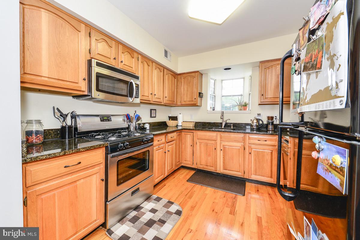 LAND OF HERBERT - Residential Lease