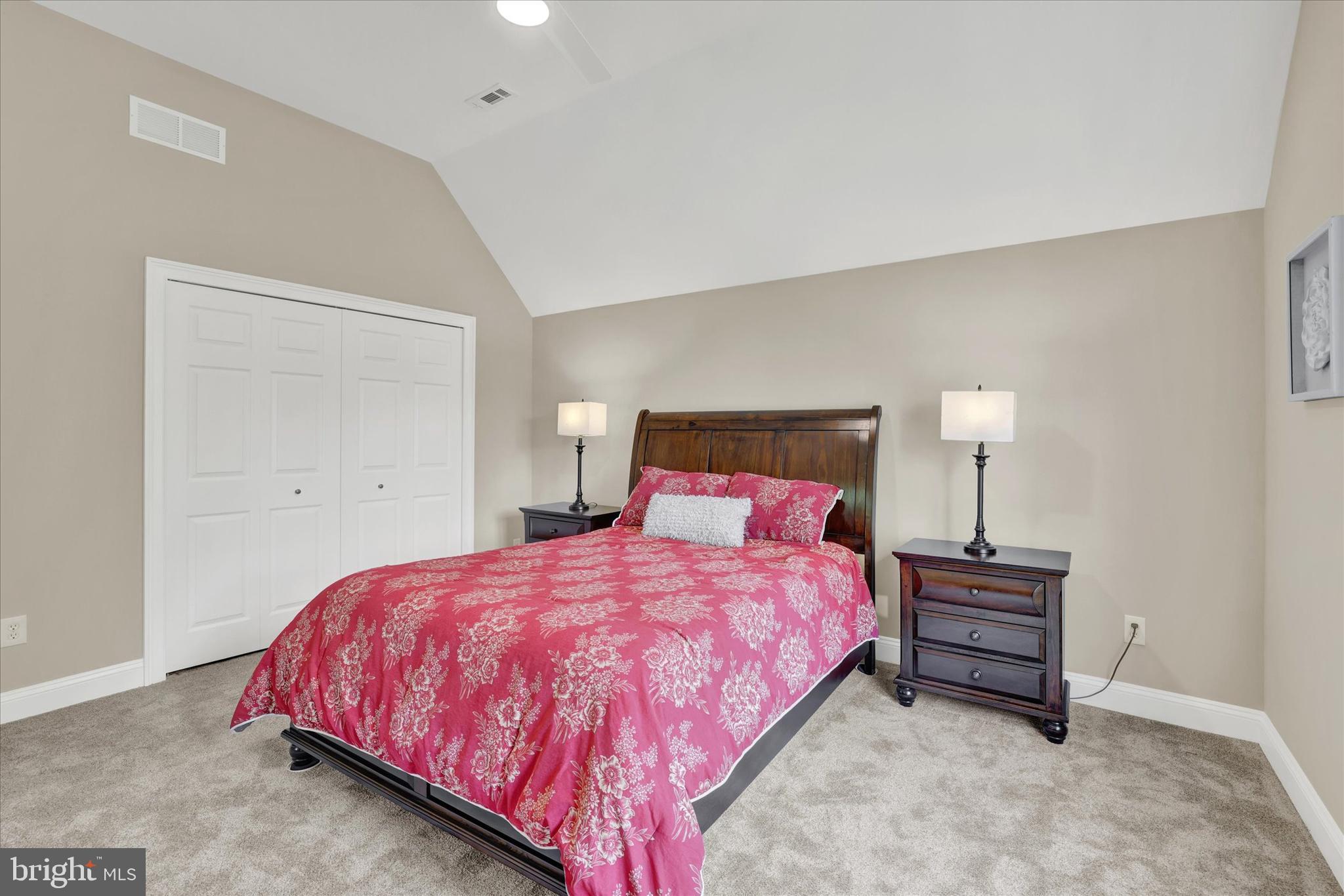 THE ESTATES AT RIV - Residential