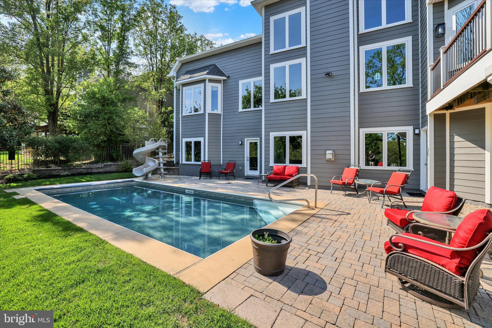 THE ESTATES AT RIV - Residential
