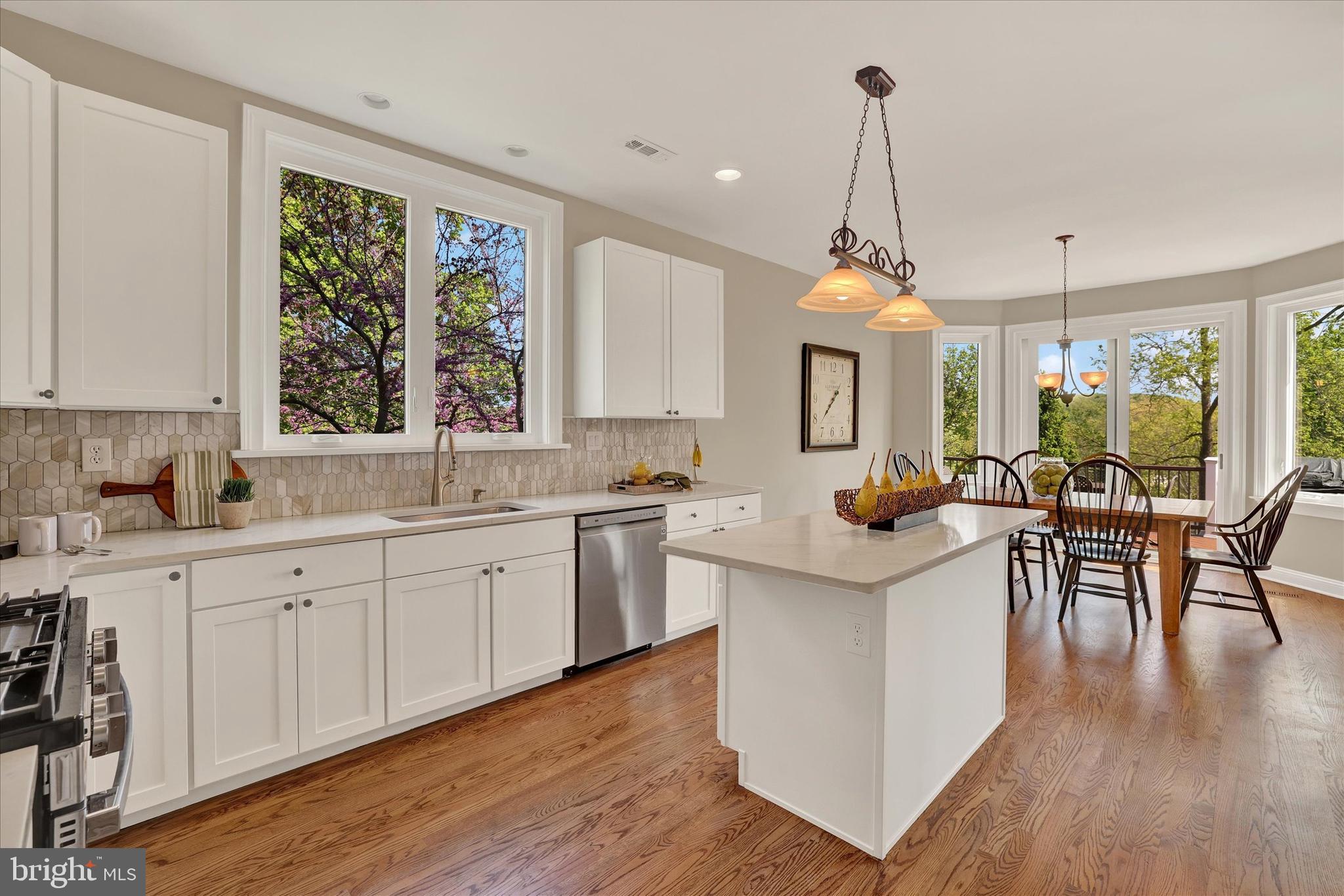 THE ESTATES AT RIV - Residential