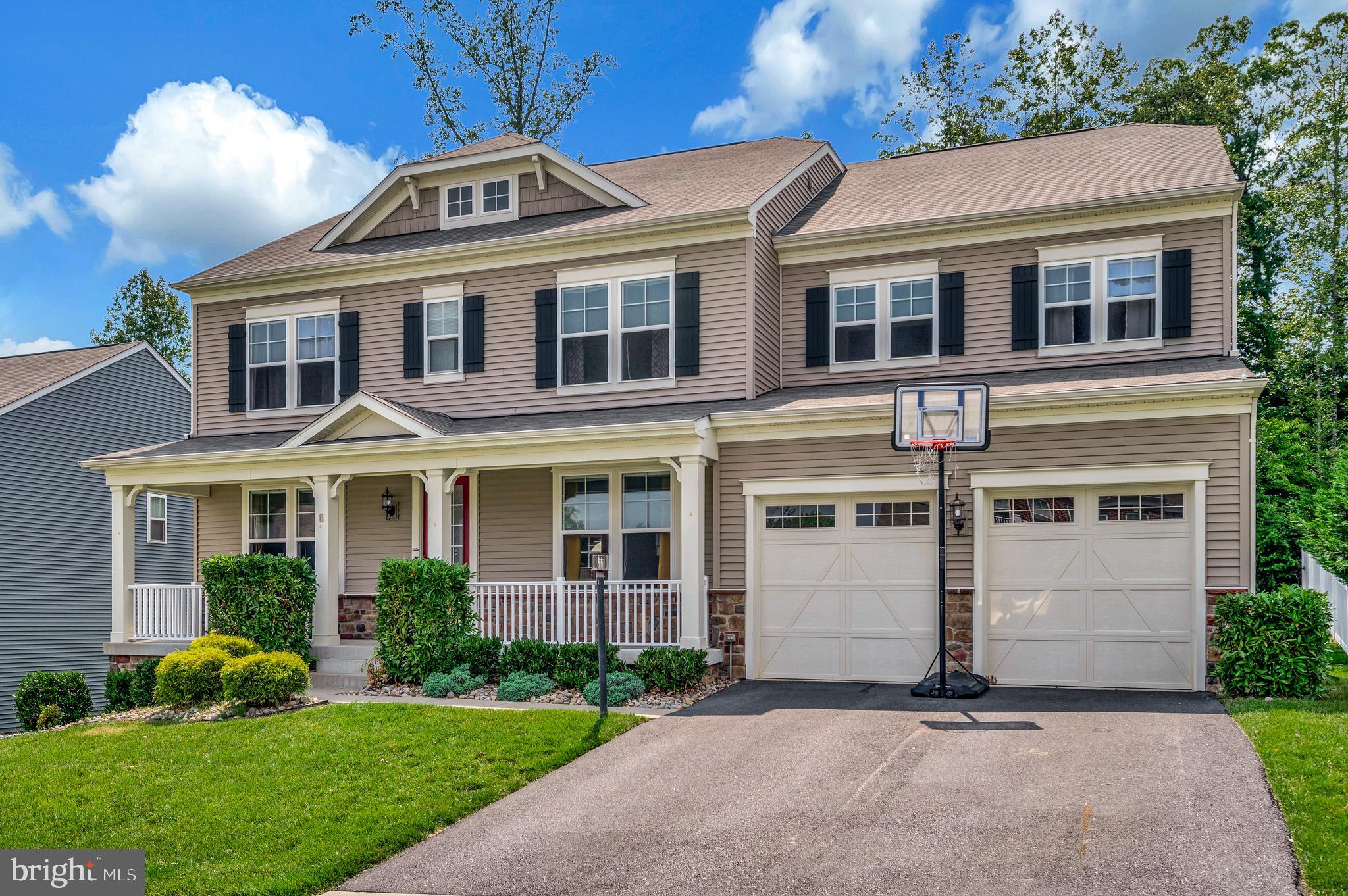 8 SORREL LANE