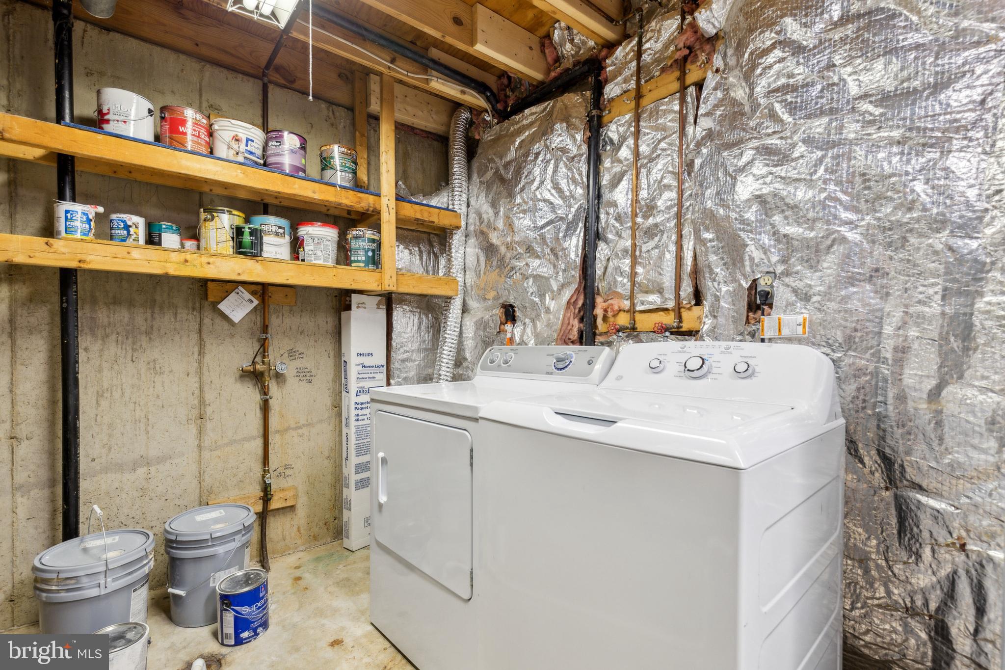 FLINT HILL MANOR - Residential