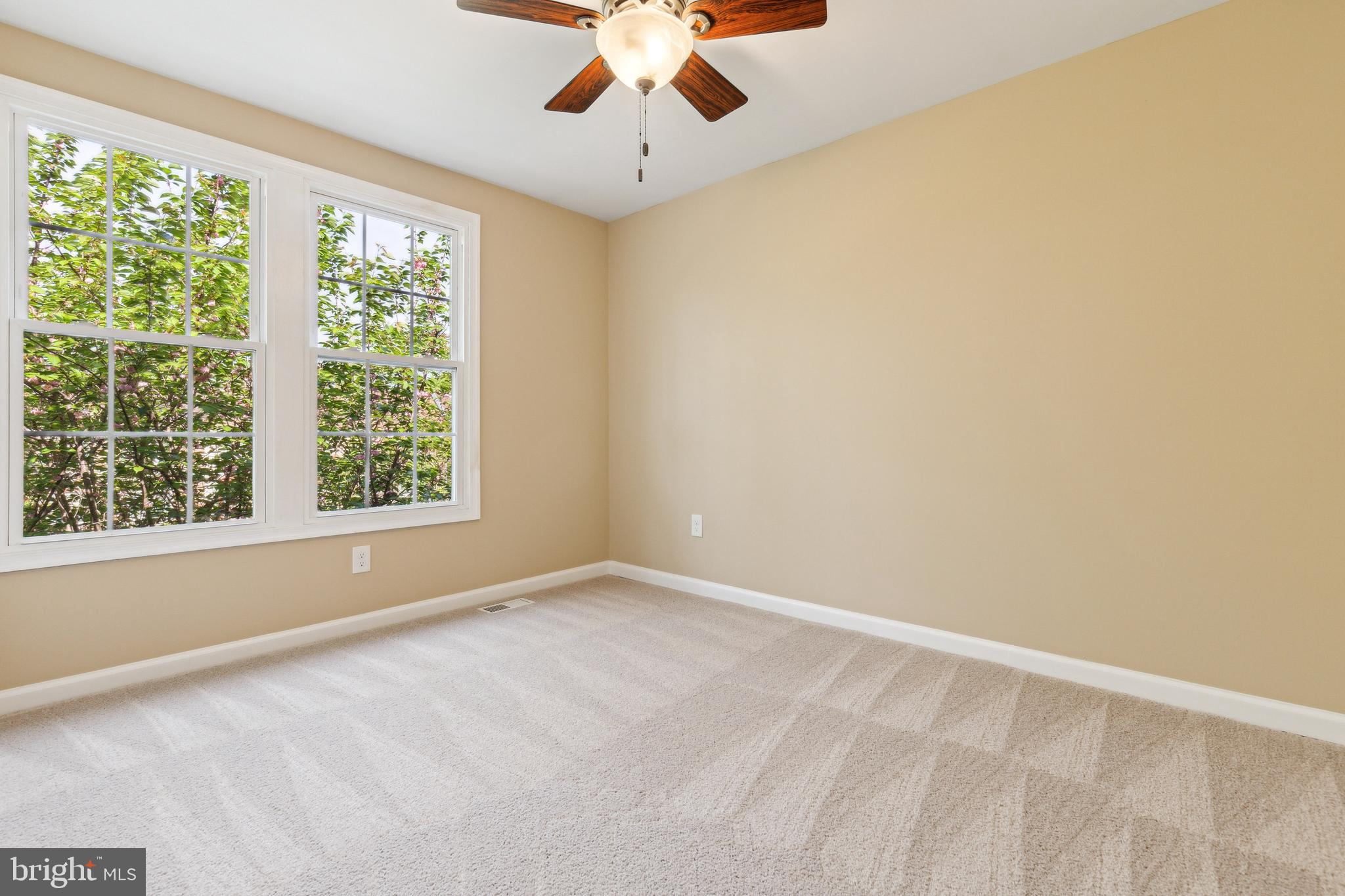 FLINT HILL MANOR - Residential