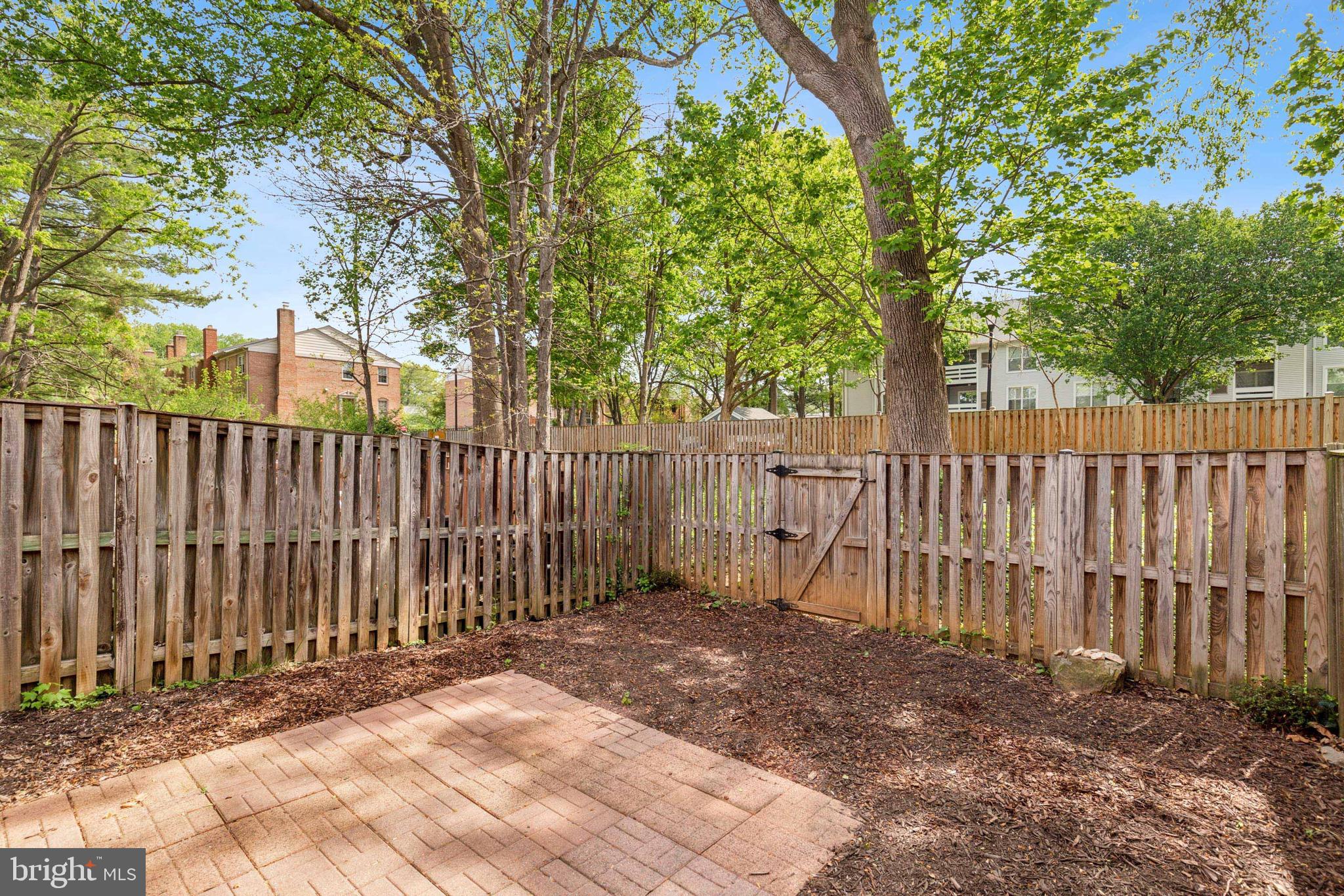 FLINT HILL MANOR - Residential