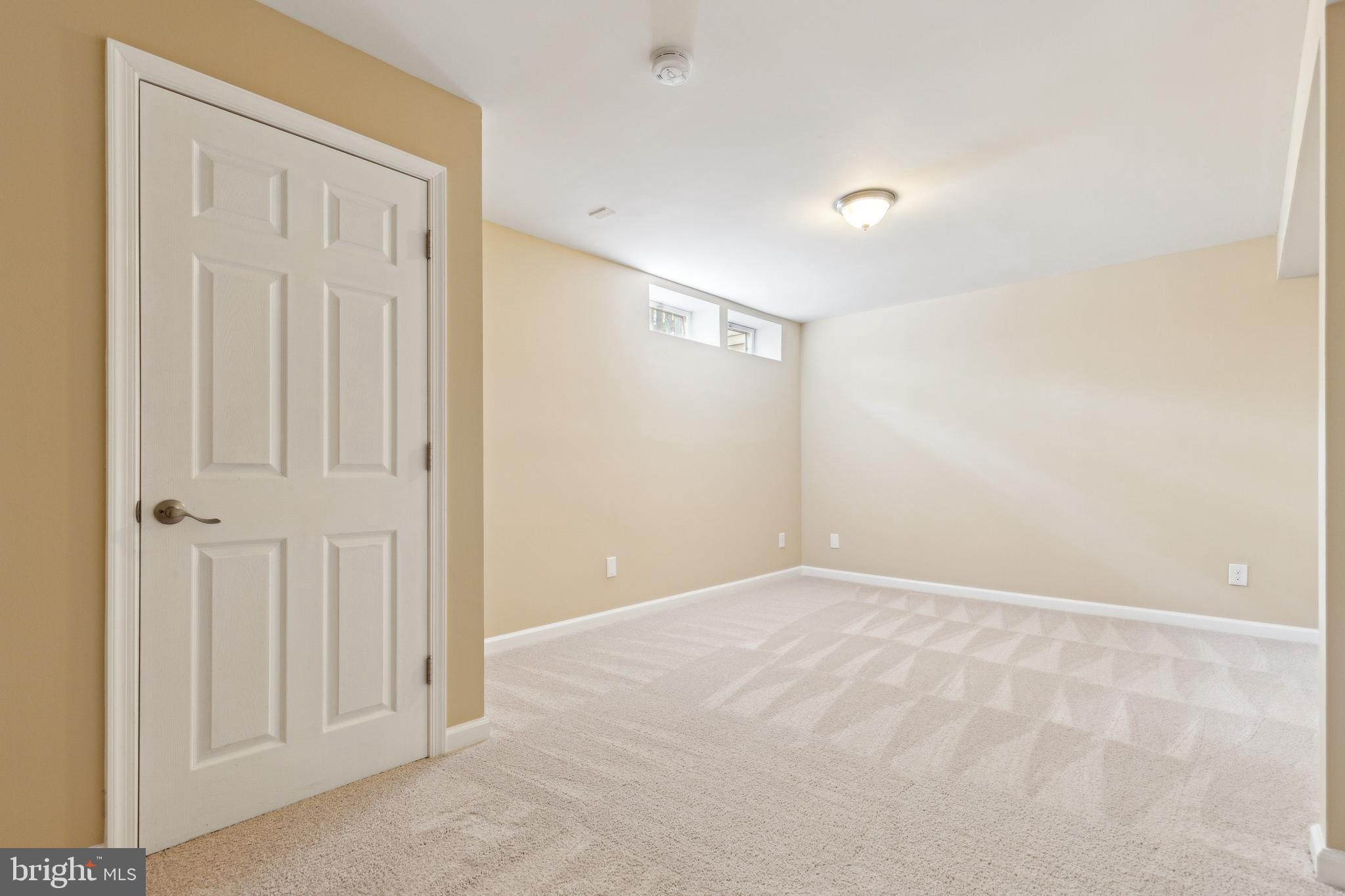 FLINT HILL MANOR - Residential