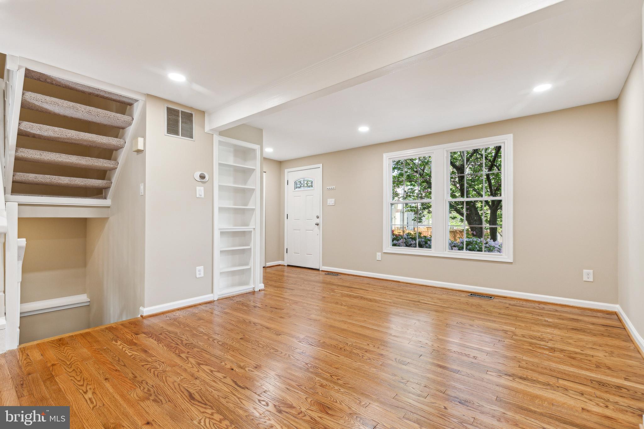 FLINT HILL MANOR - Residential