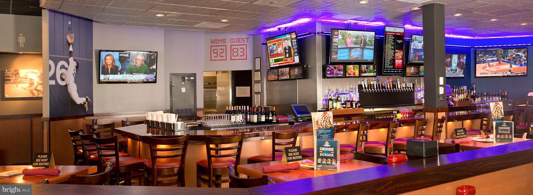 HAMPTON POINTE - Residential