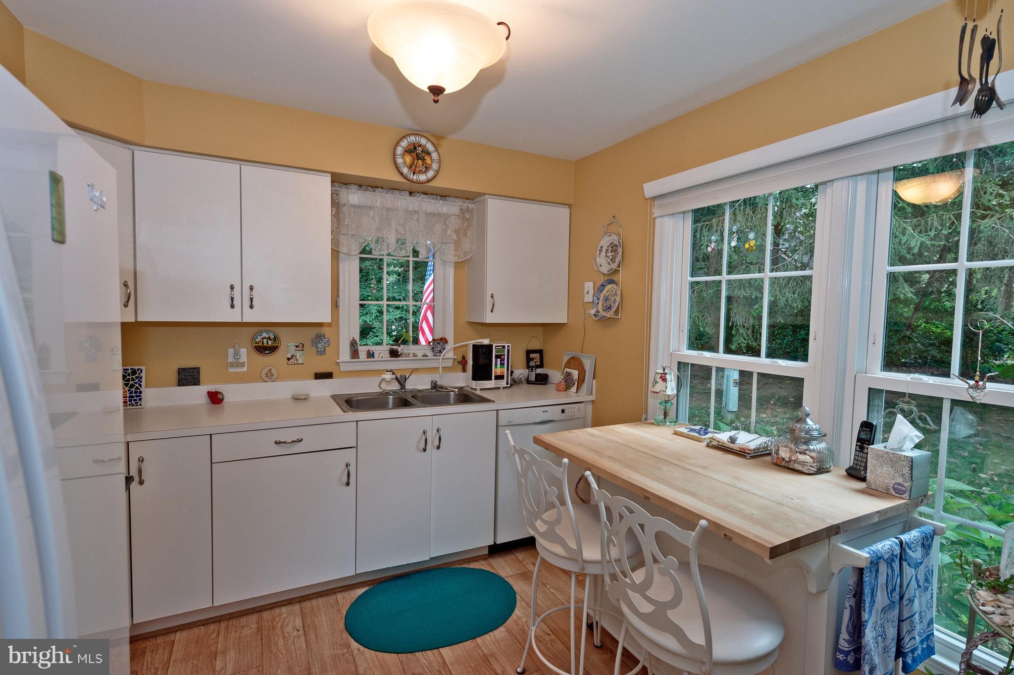 HAMPTON POINTE - Residential