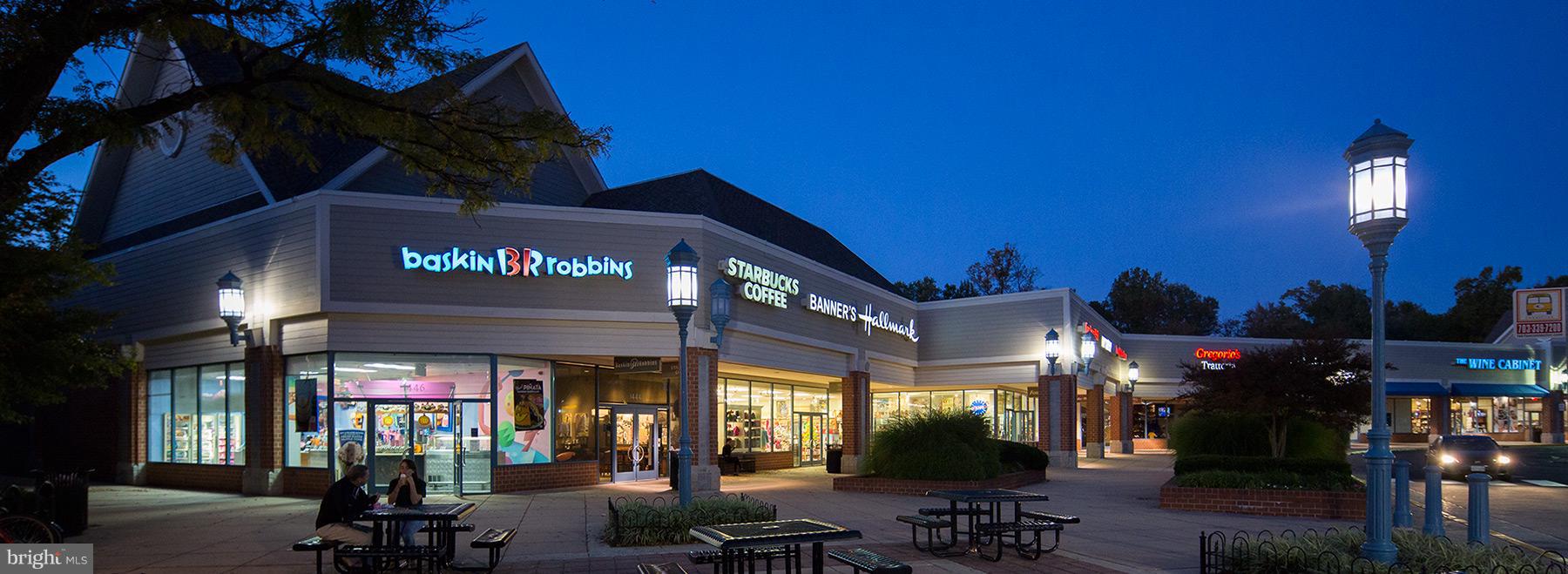 HAMPTON POINTE - Residential