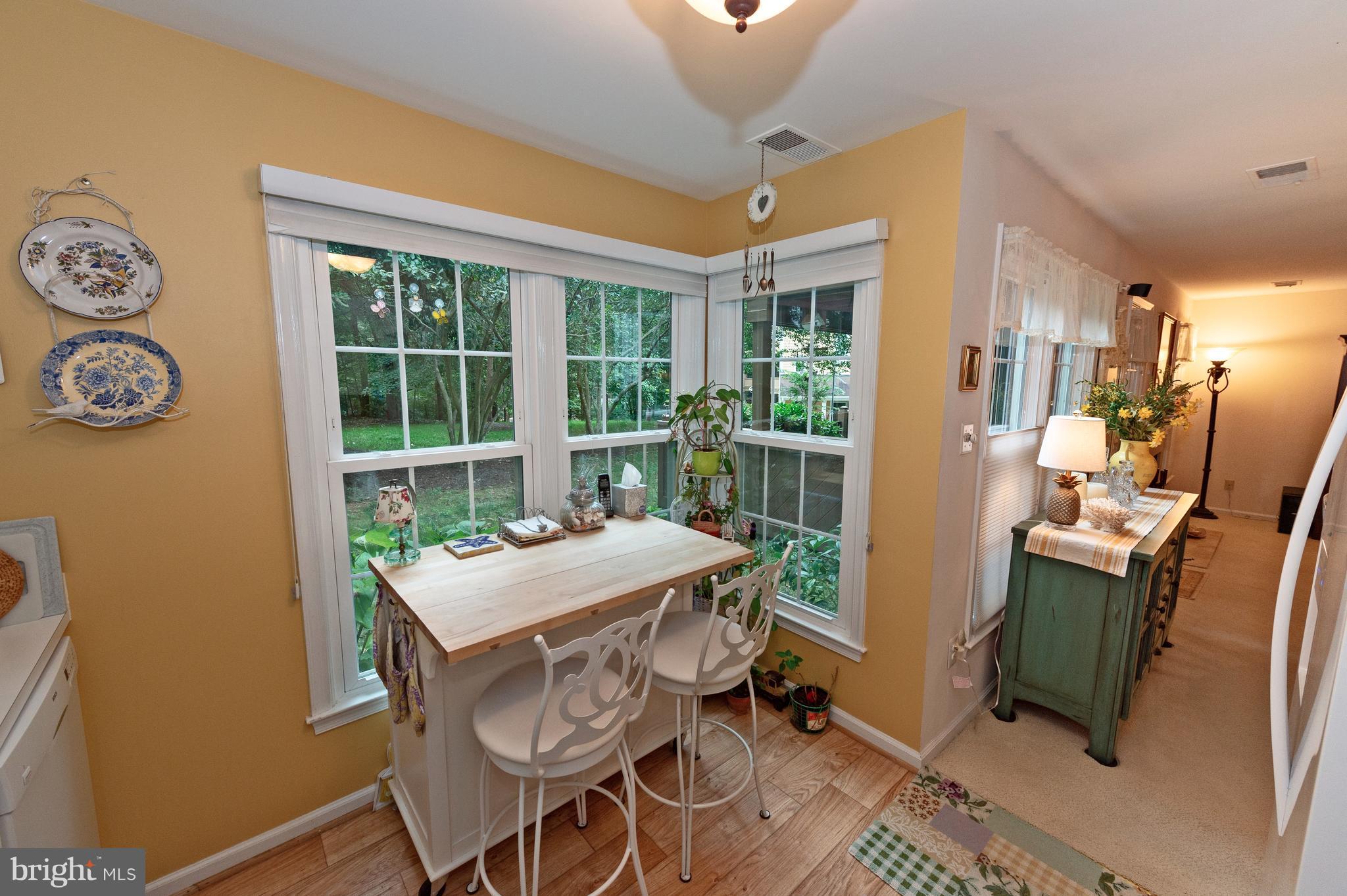 HAMPTON POINTE - Residential