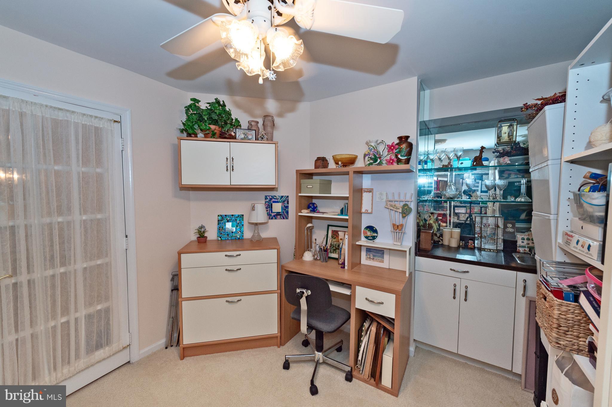 HAMPTON POINTE - Residential