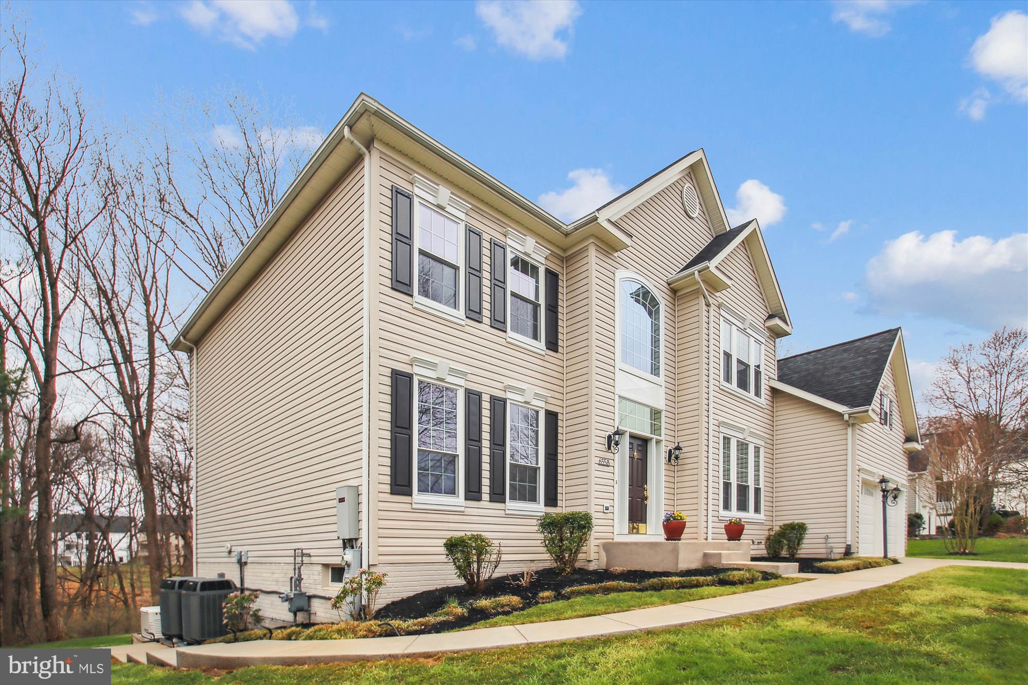 VILLAGE OF RIVER HILL - Residential