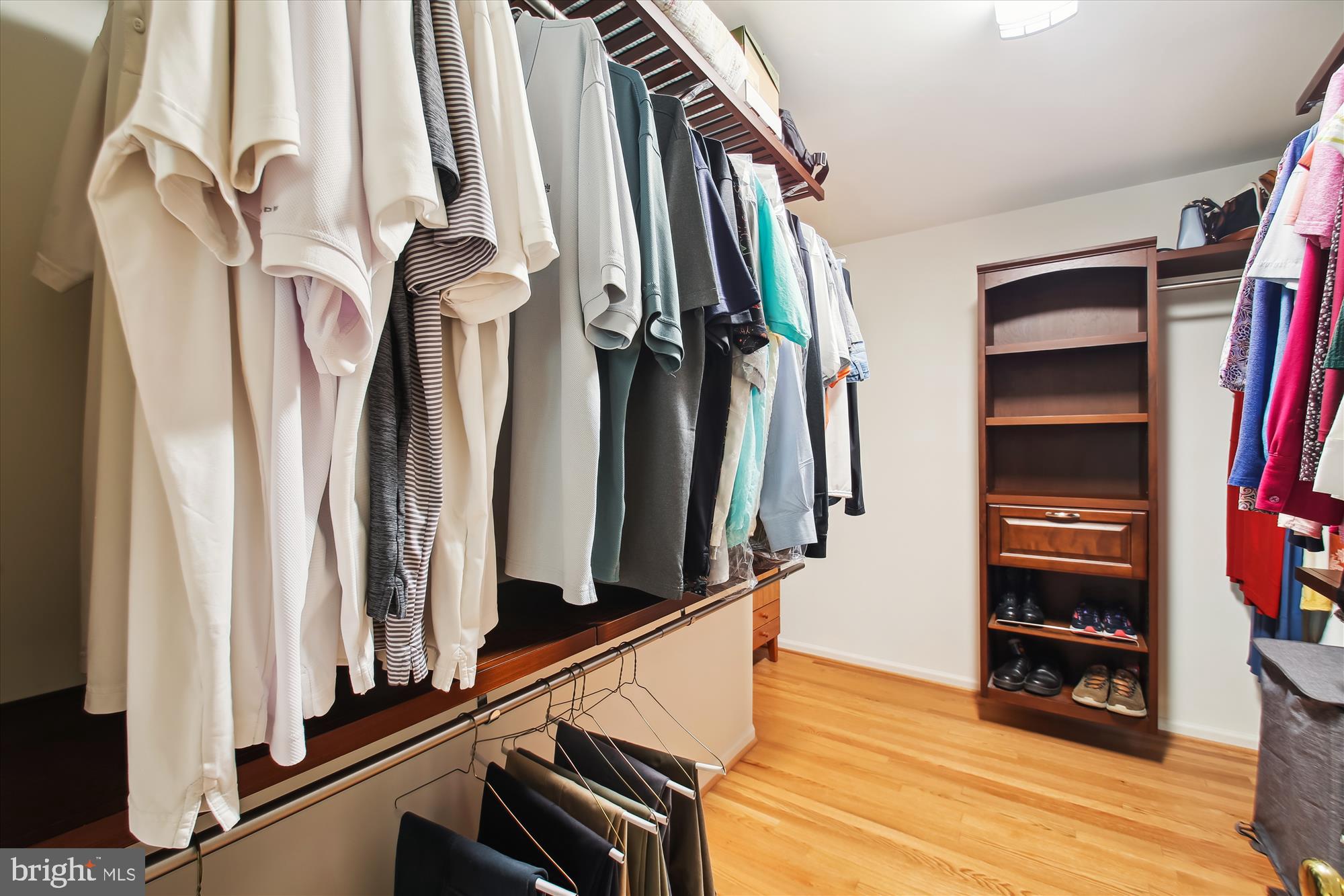 VILLAGE OF RIVER HILL - Residential