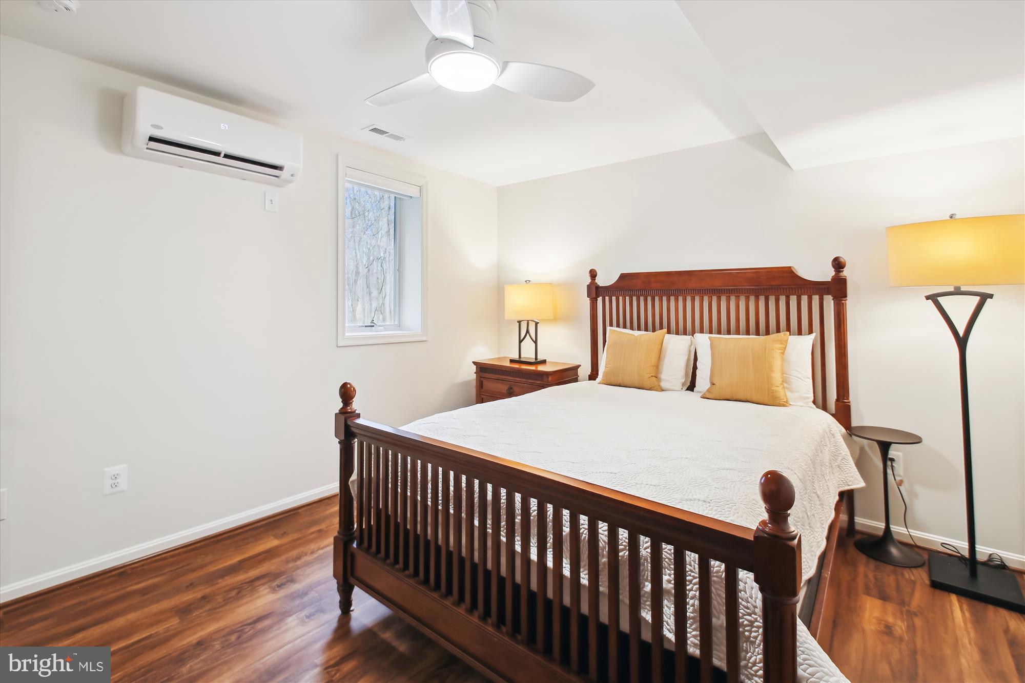 VILLAGE OF RIVER HILL - Residential