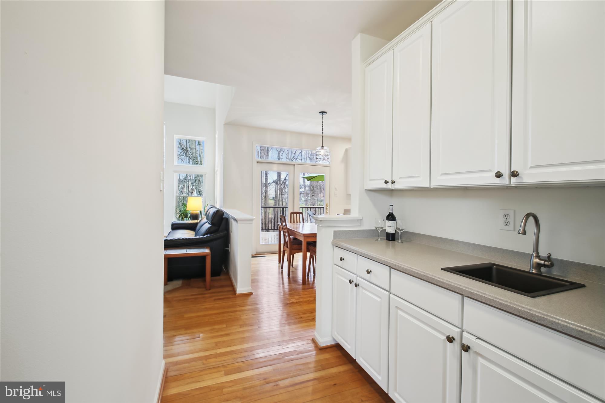 VILLAGE OF RIVER HILL - Residential