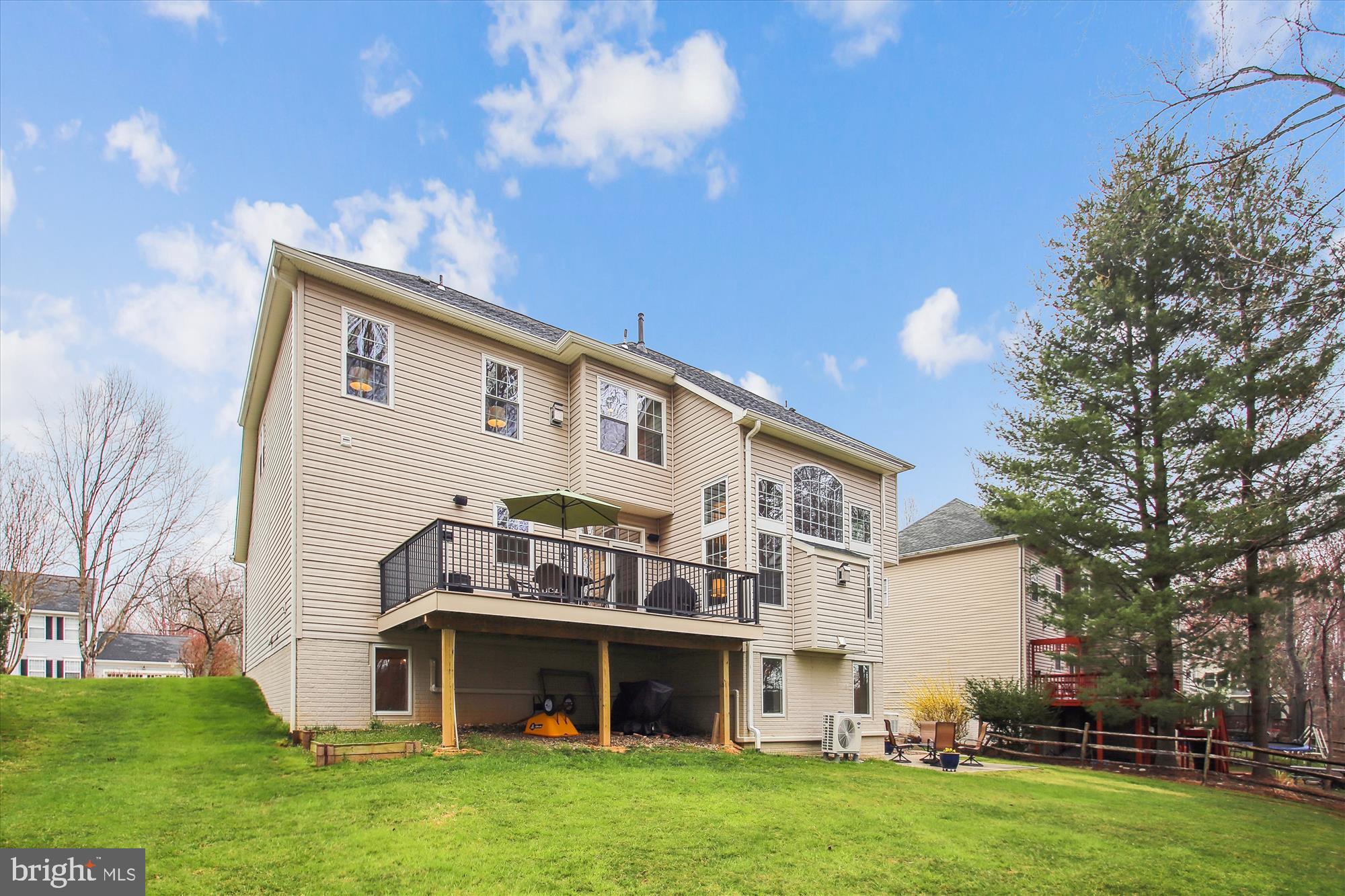 VILLAGE OF RIVER HILL - Residential