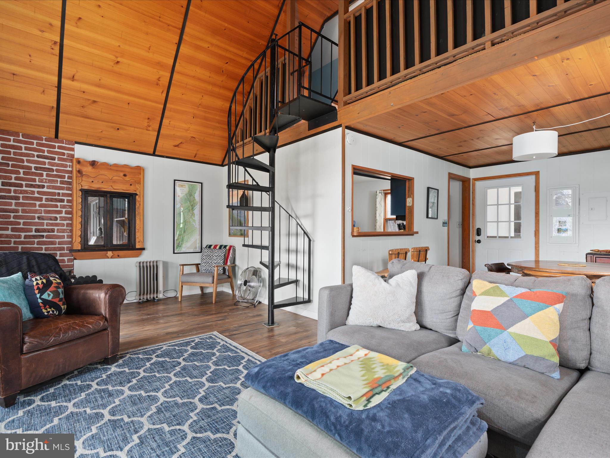 MASSANUTTEN FOREST - Residential