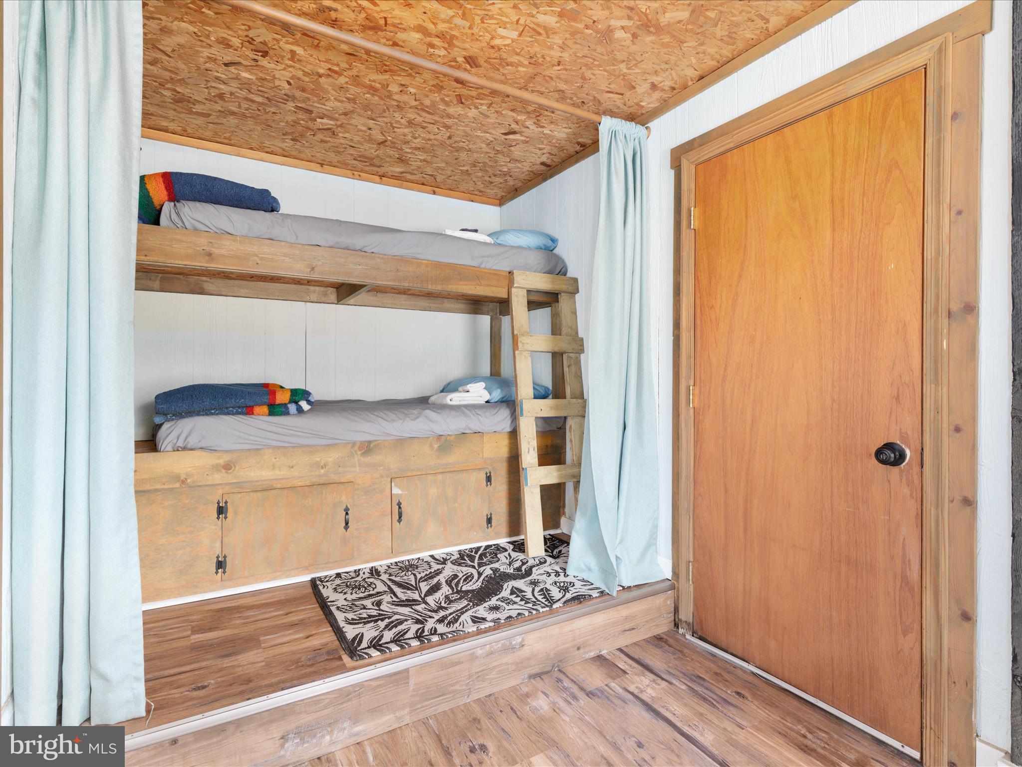 MASSANUTTEN FOREST - Residential