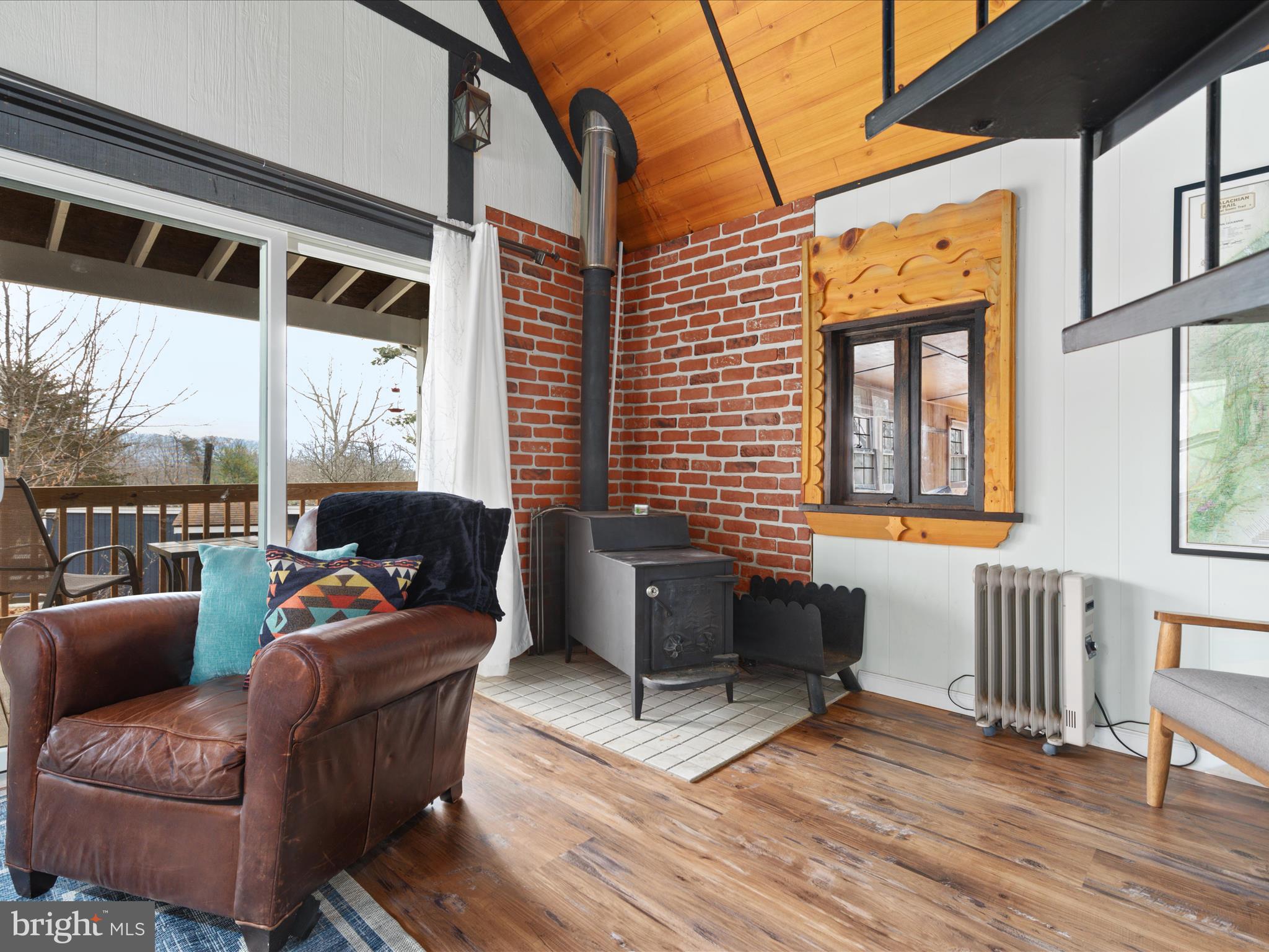 MASSANUTTEN FOREST - Residential