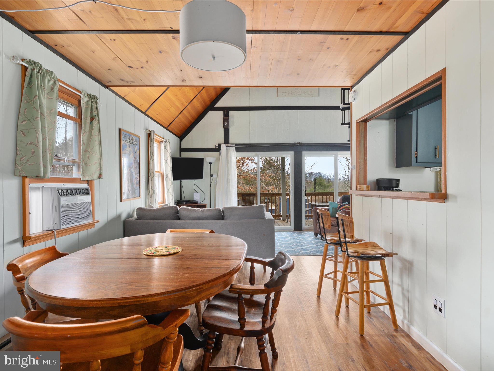 MASSANUTTEN FOREST - Residential