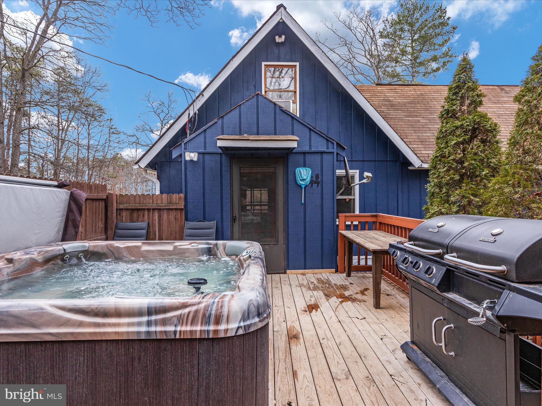 MASSANUTTEN FOREST - Residential