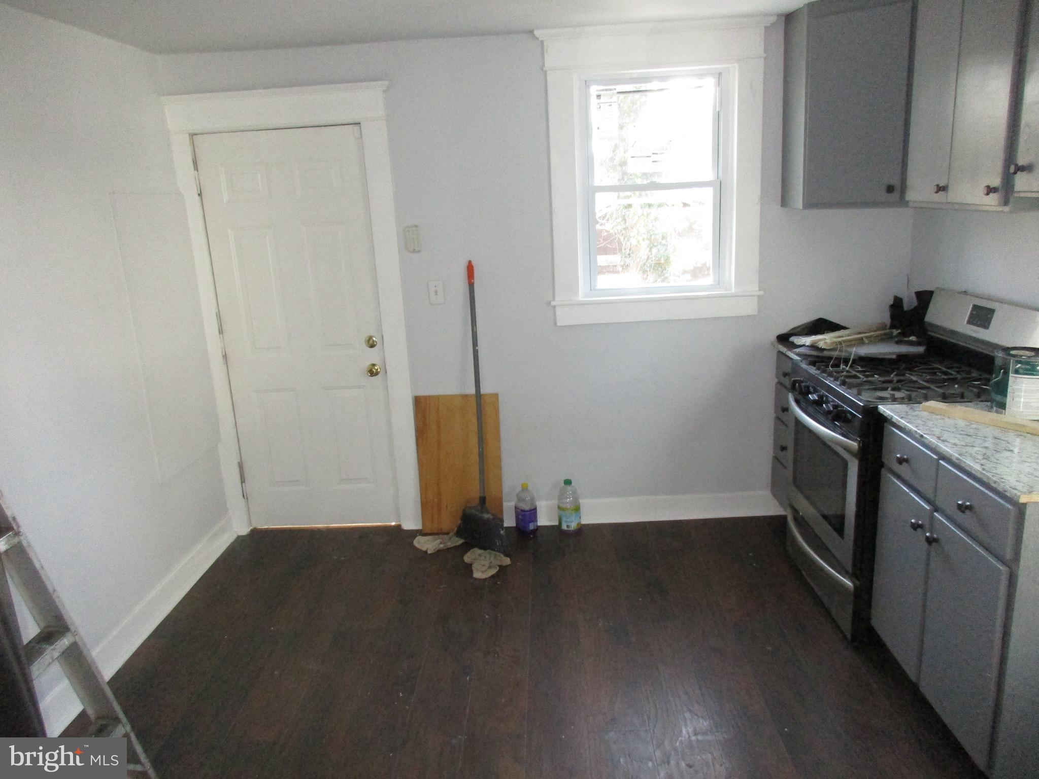 NORTH HALETHORPE - Residential Lease