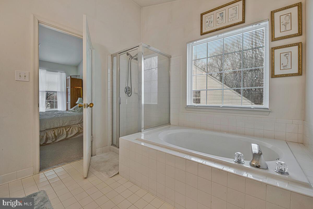 MEADOW CREEK - Residential