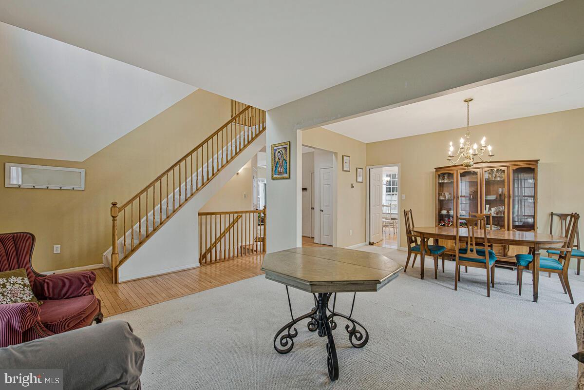 MEADOW CREEK - Residential