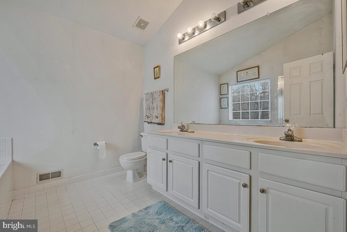 MEADOW CREEK - Residential