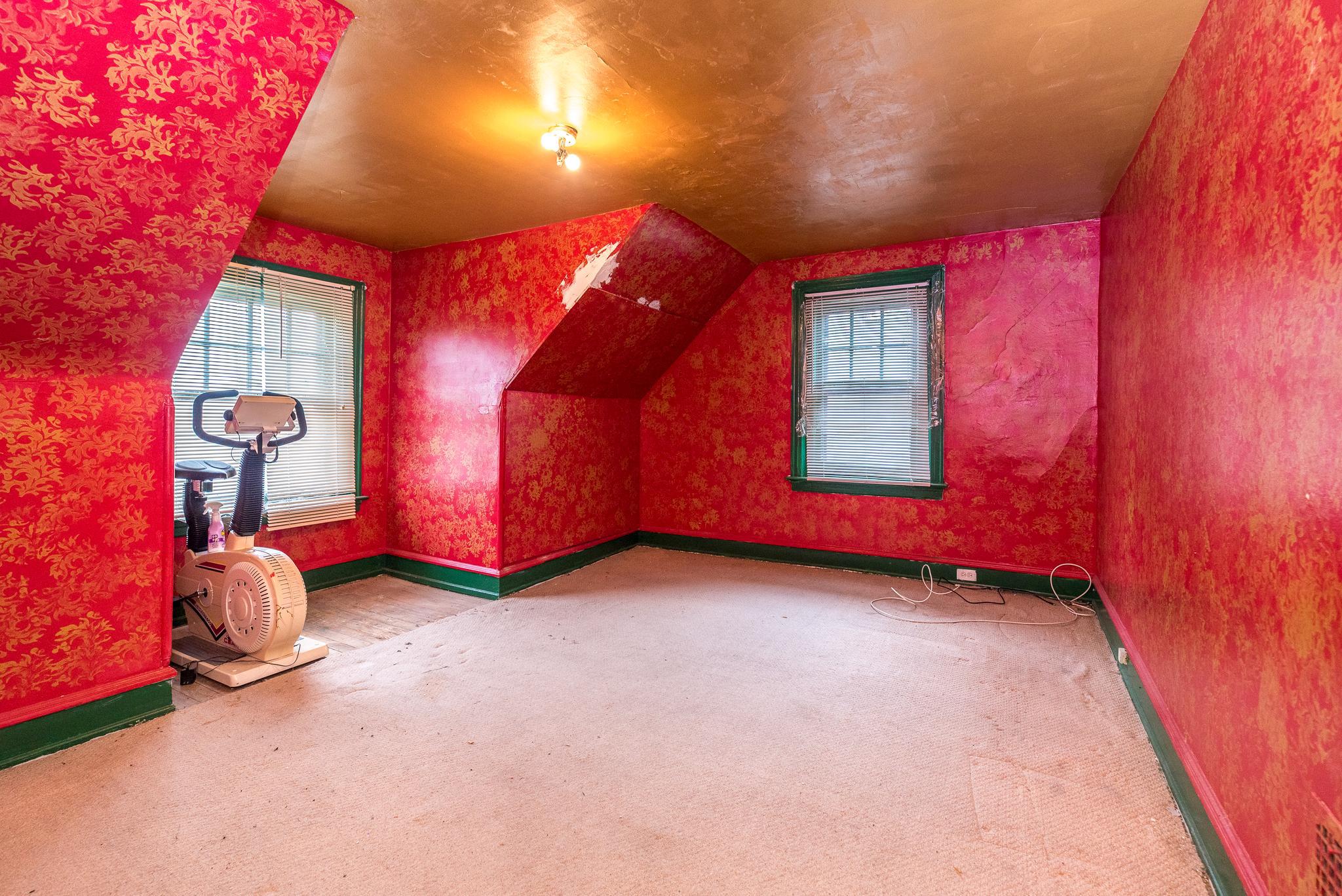 JENKINTOWN - Residential