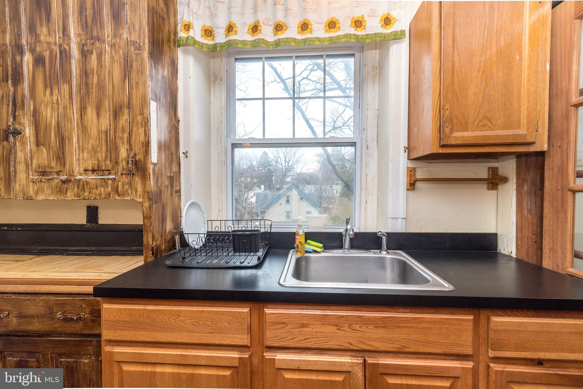 JENKINTOWN - Residential