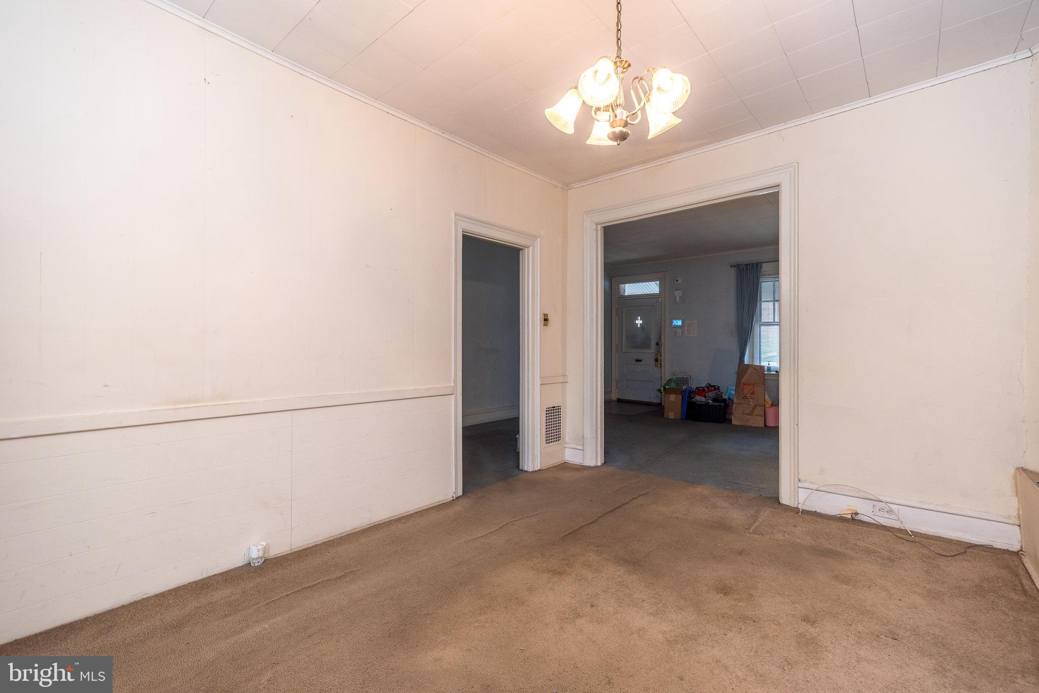 JENKINTOWN - Residential