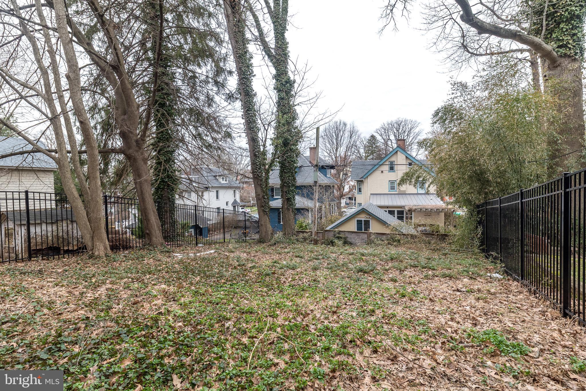 JENKINTOWN - Residential